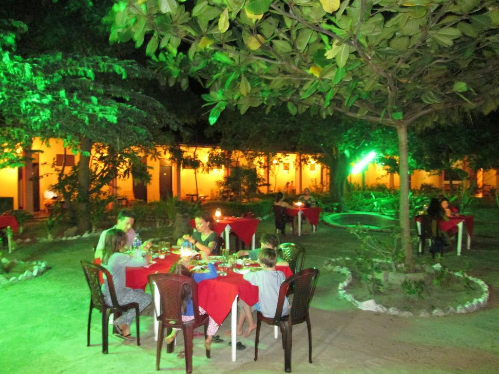 Shahira Hotel נילבלי מראה חיצוני תמונה