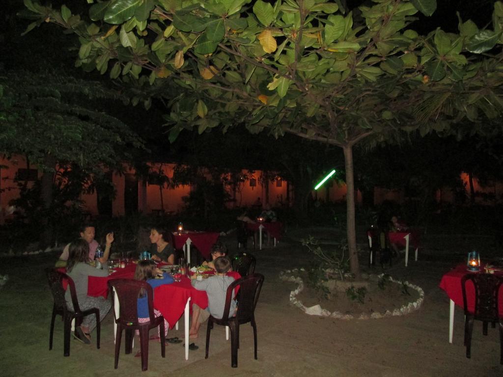 Shahira Hotel נילבלי מראה חיצוני תמונה