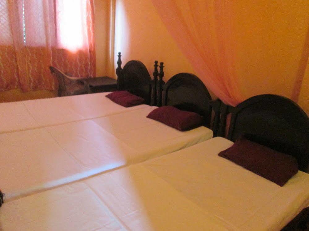 Shahira Hotel נילבלי מראה חיצוני תמונה